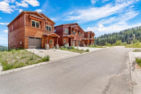 Mountainside Chalet